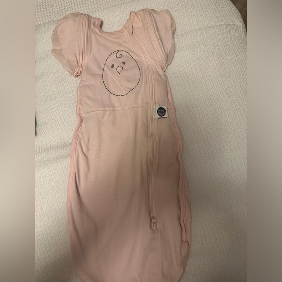 Nested Bean Zen One Classic Swaddle - Pink - Picture 2 of 5